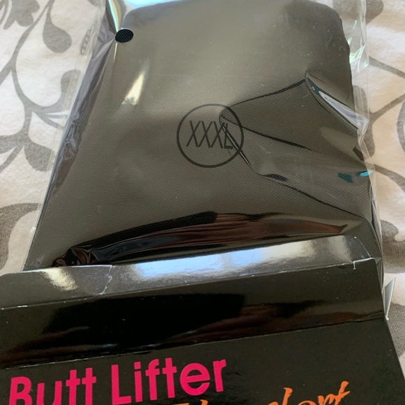 Butt Lifter Boy Short - Picture 7 of 7